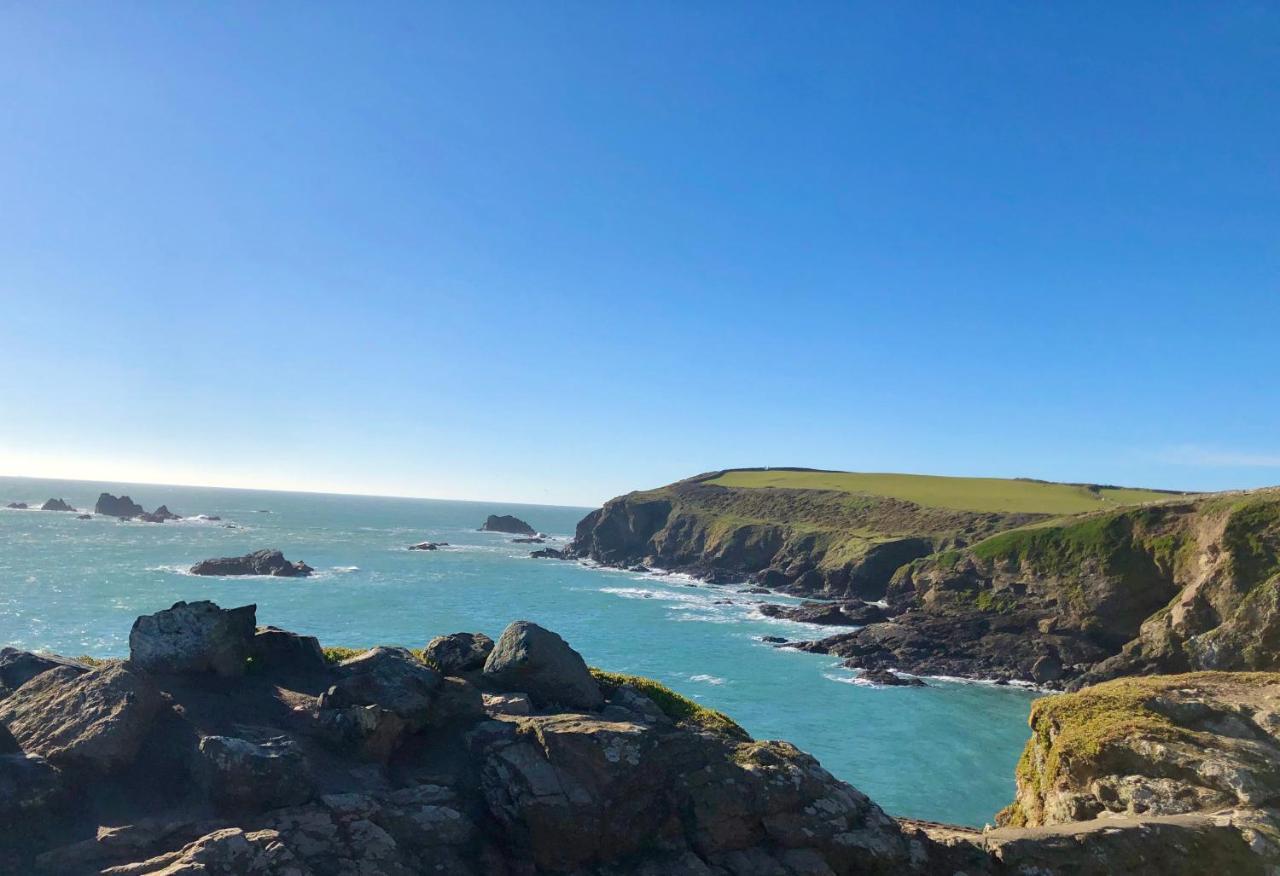 The Mounts Bay Inn ملايون المظهر الخارجي الصورة