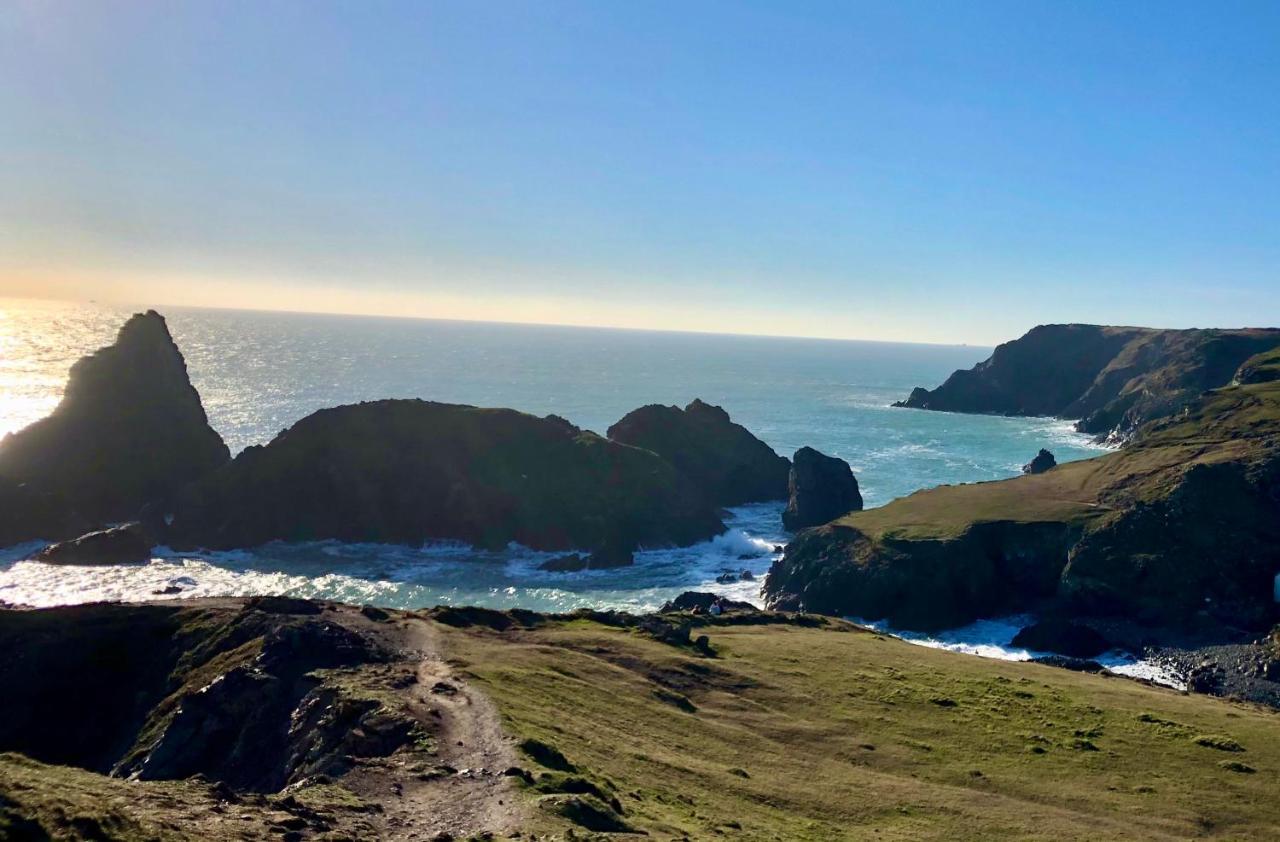 The Mounts Bay Inn ملايون المظهر الخارجي الصورة
