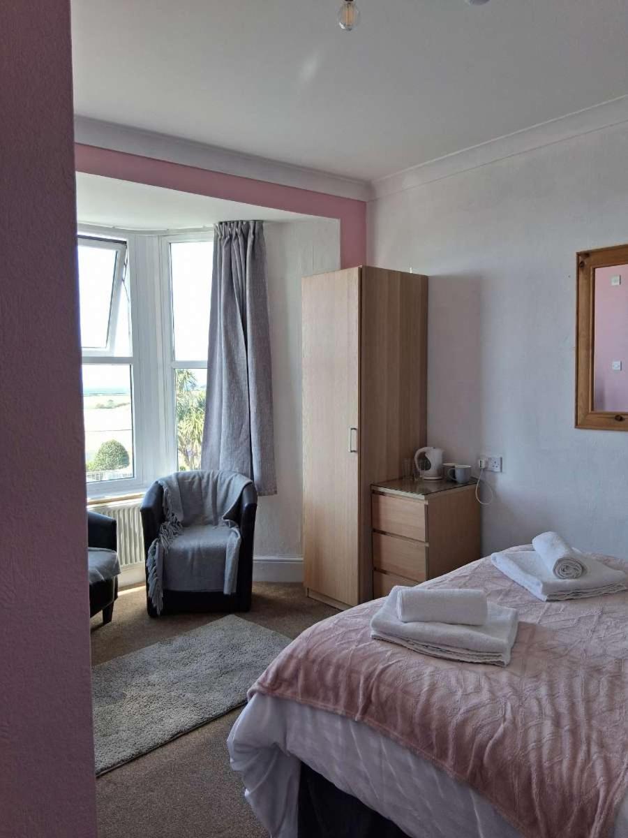 The Mounts Bay Inn ملايون المظهر الخارجي الصورة